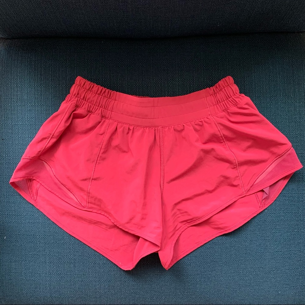 Lululemon Hotty Hot Low Rise Short